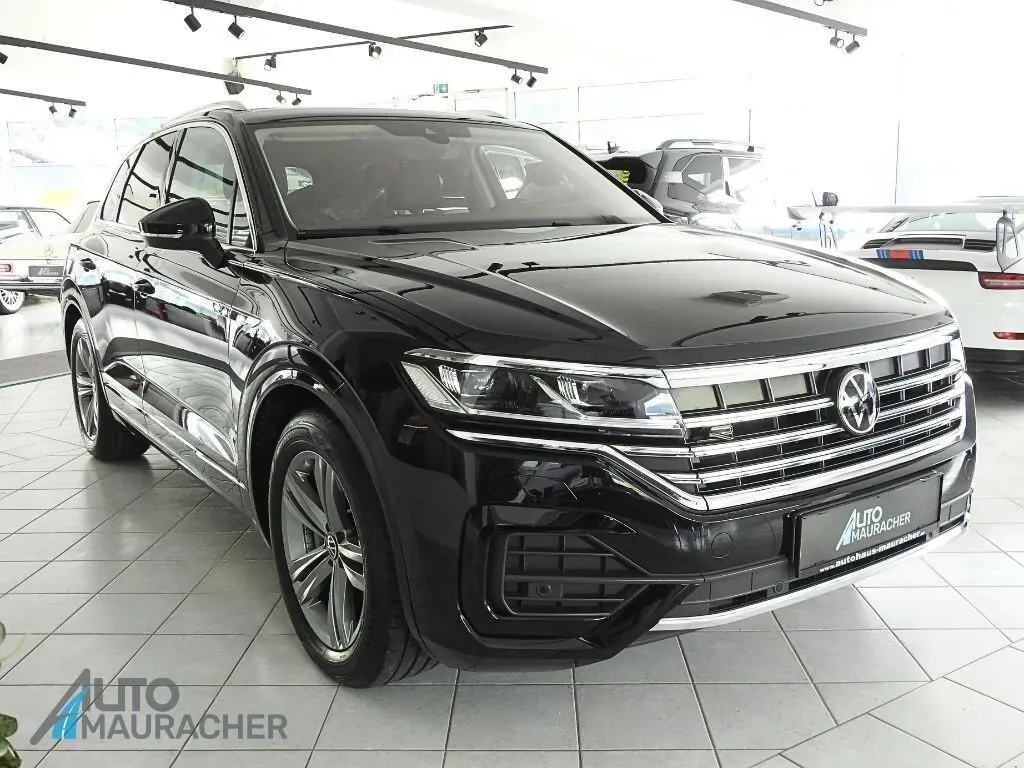 Volkswagen Touareg 2022 photo 2