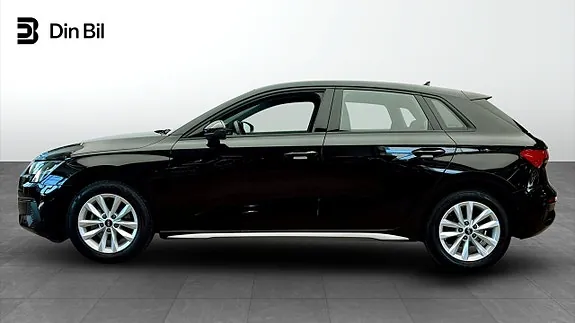 Audi A3 2023 photo 2
