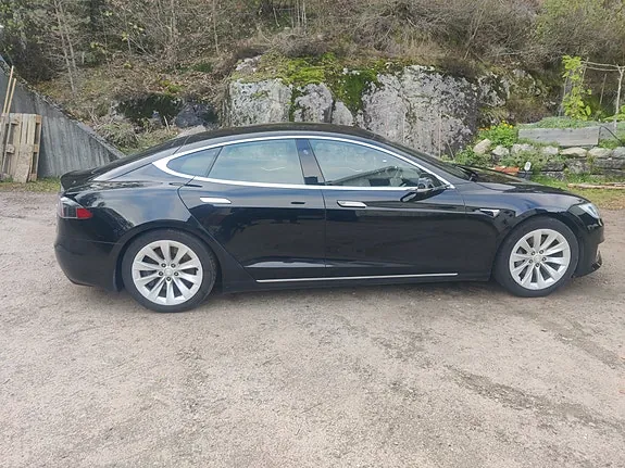 Tesla Model S 2017 photo 2