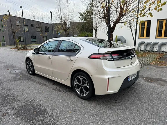 Opel Ampera 2013 photo 3