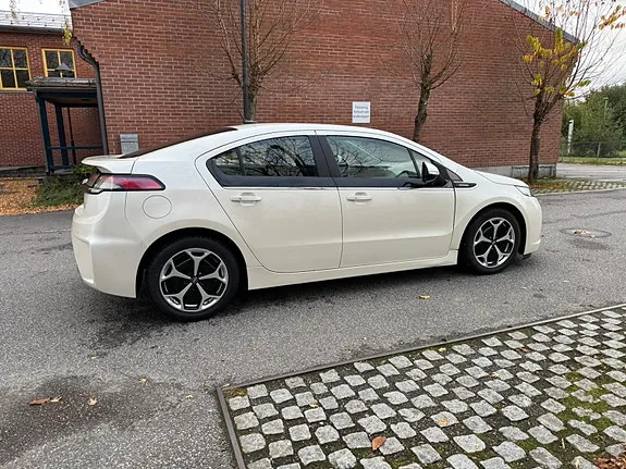 Opel Ampera 2013 photo 5