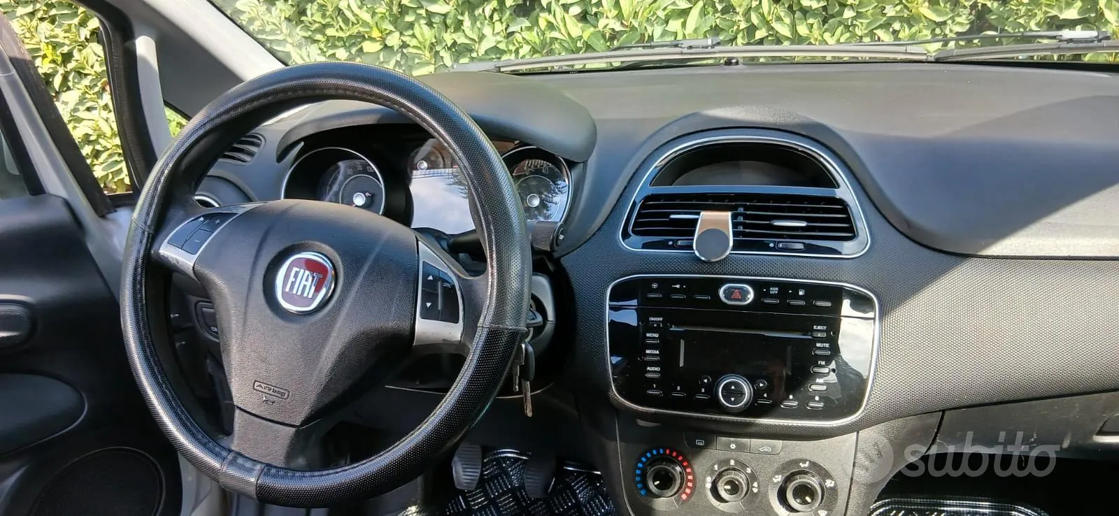 Fiat Punto 2013 photo 3