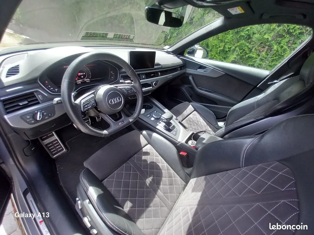 Audi Rs4 2019 photo 3