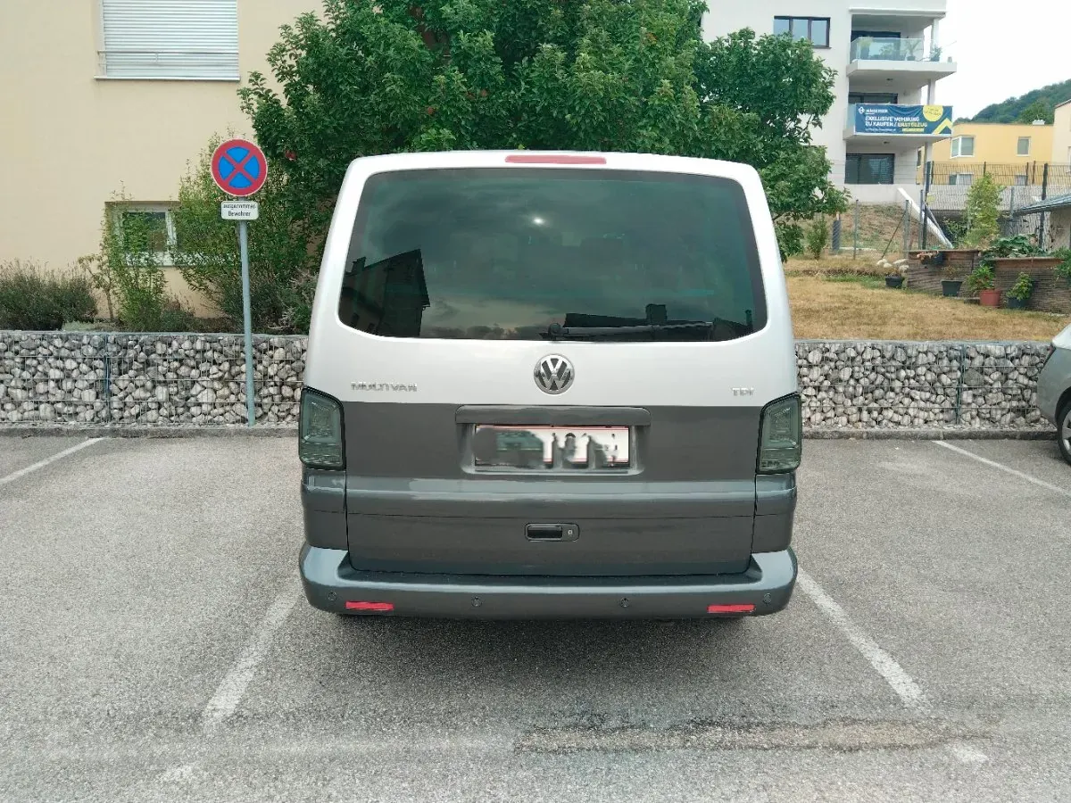 Volkswagen Multivan 2007 photo 2