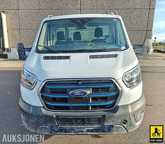 Ford Transit 2023 photo 2