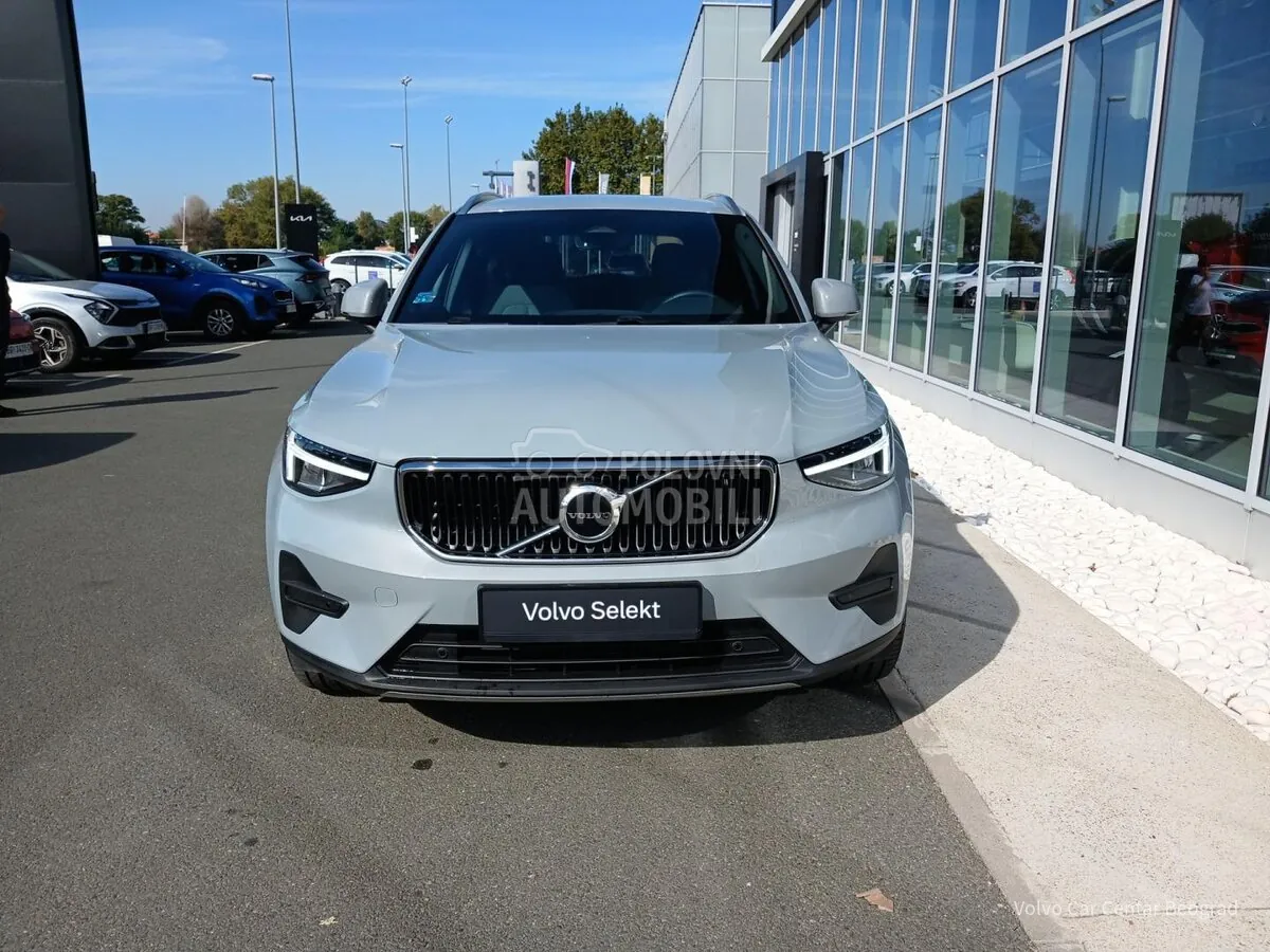Volvo Xc40 2025 photo 2