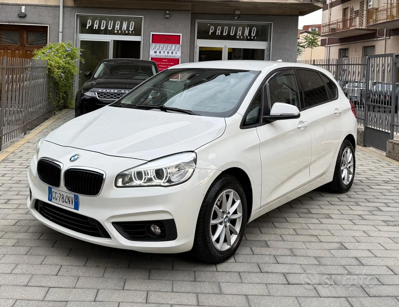 BMW 2 Series Active Tourer 2016 photo 2