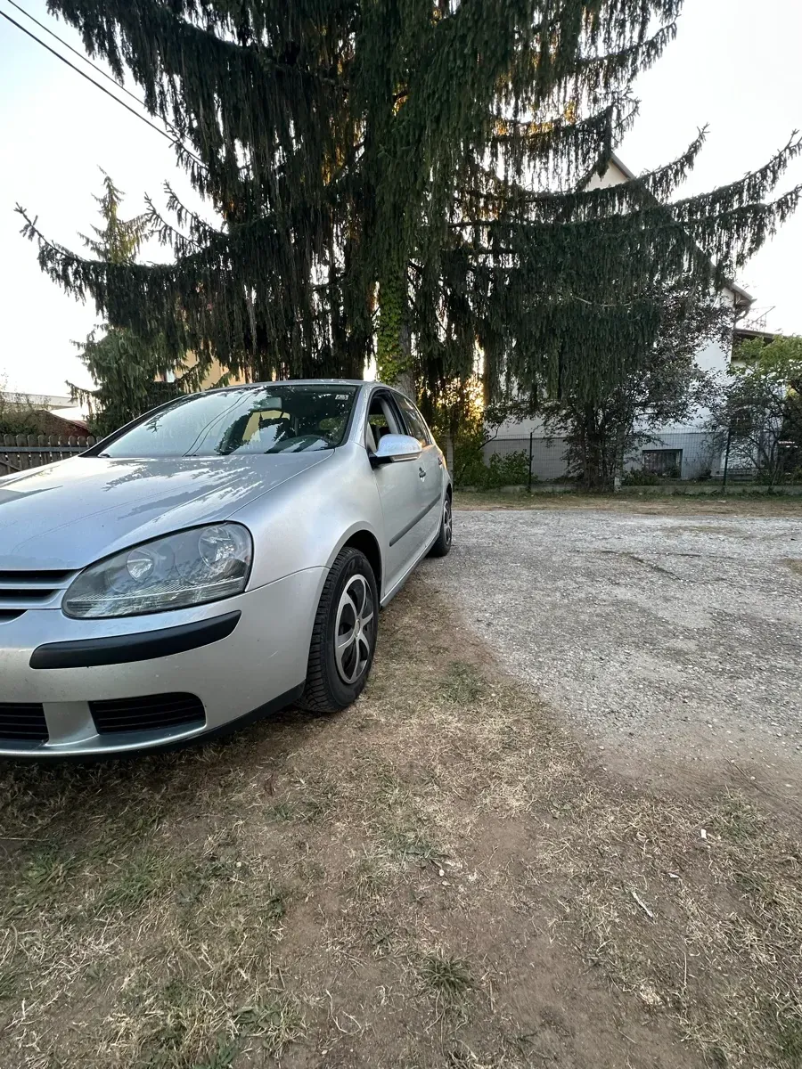 Volkswagen Golf 2004 photo 3