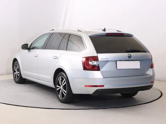 Skoda Octavia 2017 photo 3