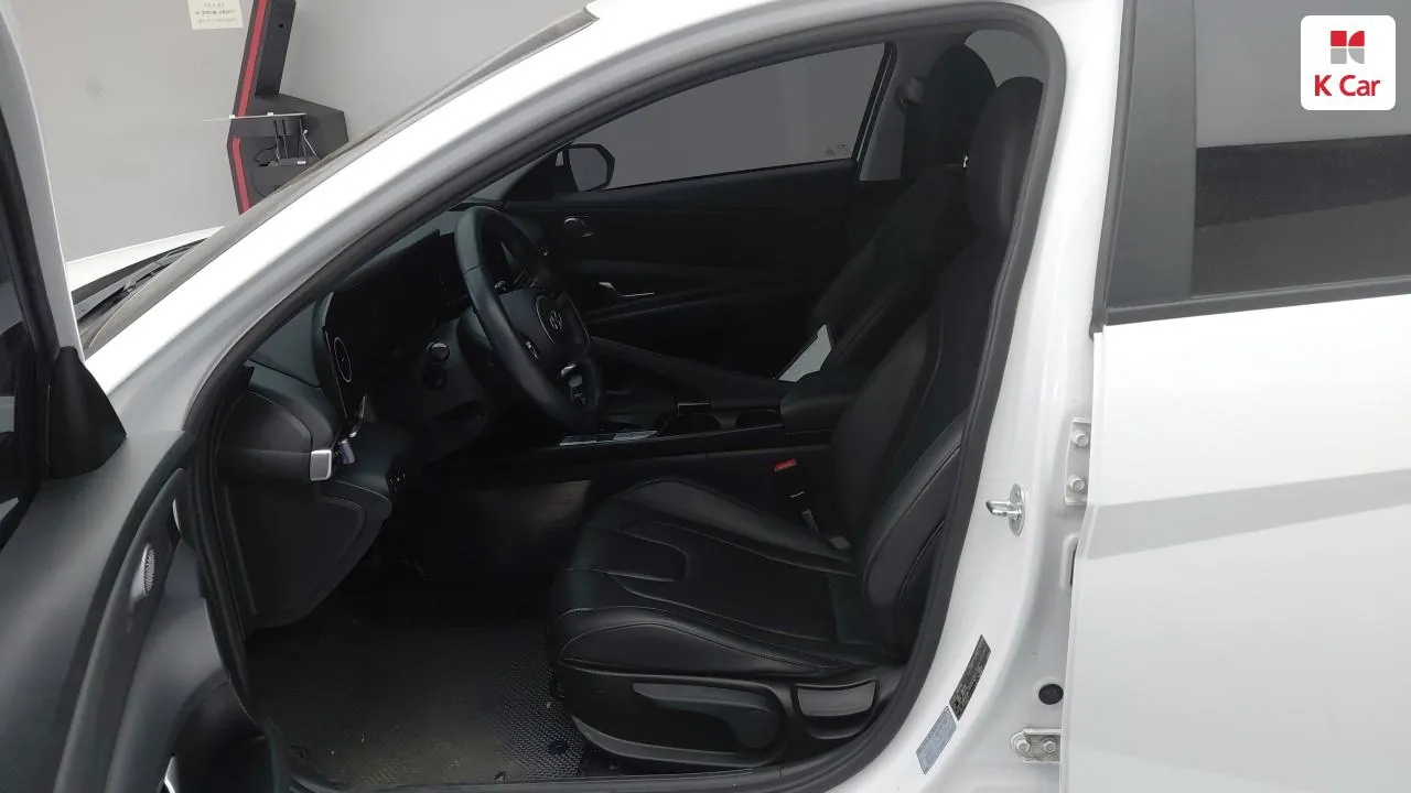 Hyundai Avante 2021 photo 5