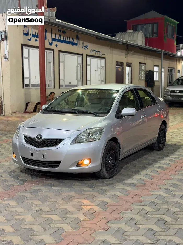 Toyota Yaris 2012 photo 3