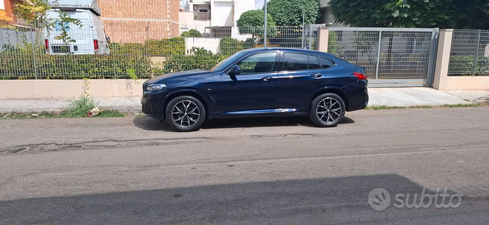 BMW X4 2022 photo 2
