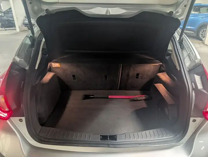 Ford Focus 2012 photo 4