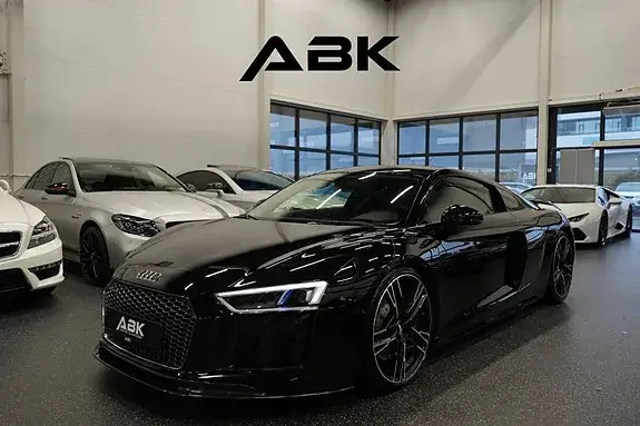 Audi R8