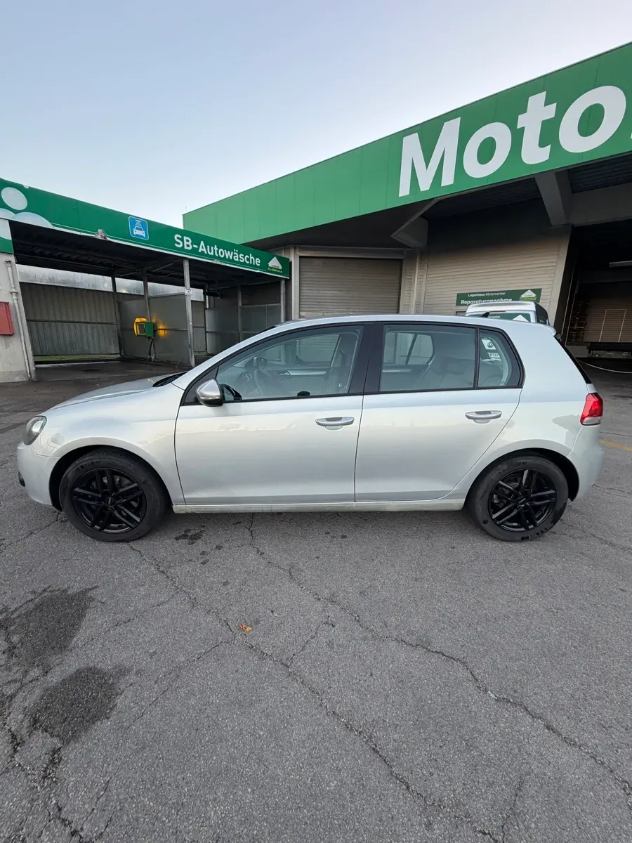 Volkswagen Golf 2009 photo 2