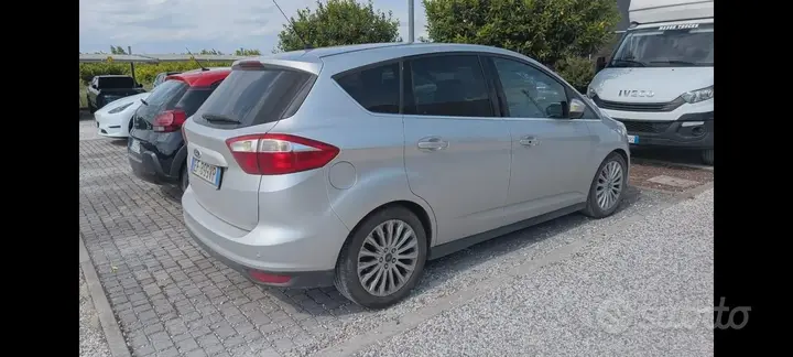 Ford C-Max 2011 photo 4