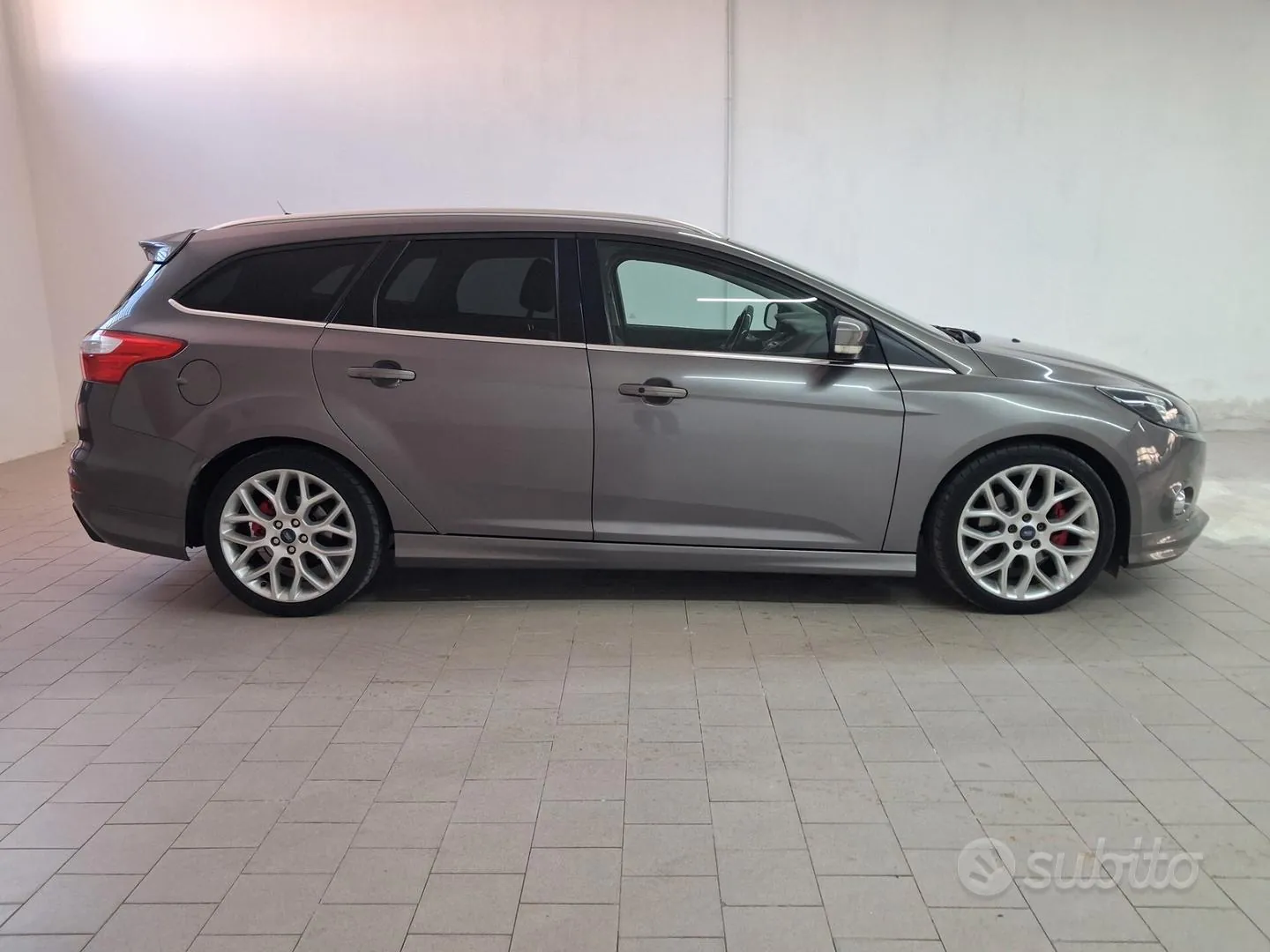 Ford Focus 2012 photo 3