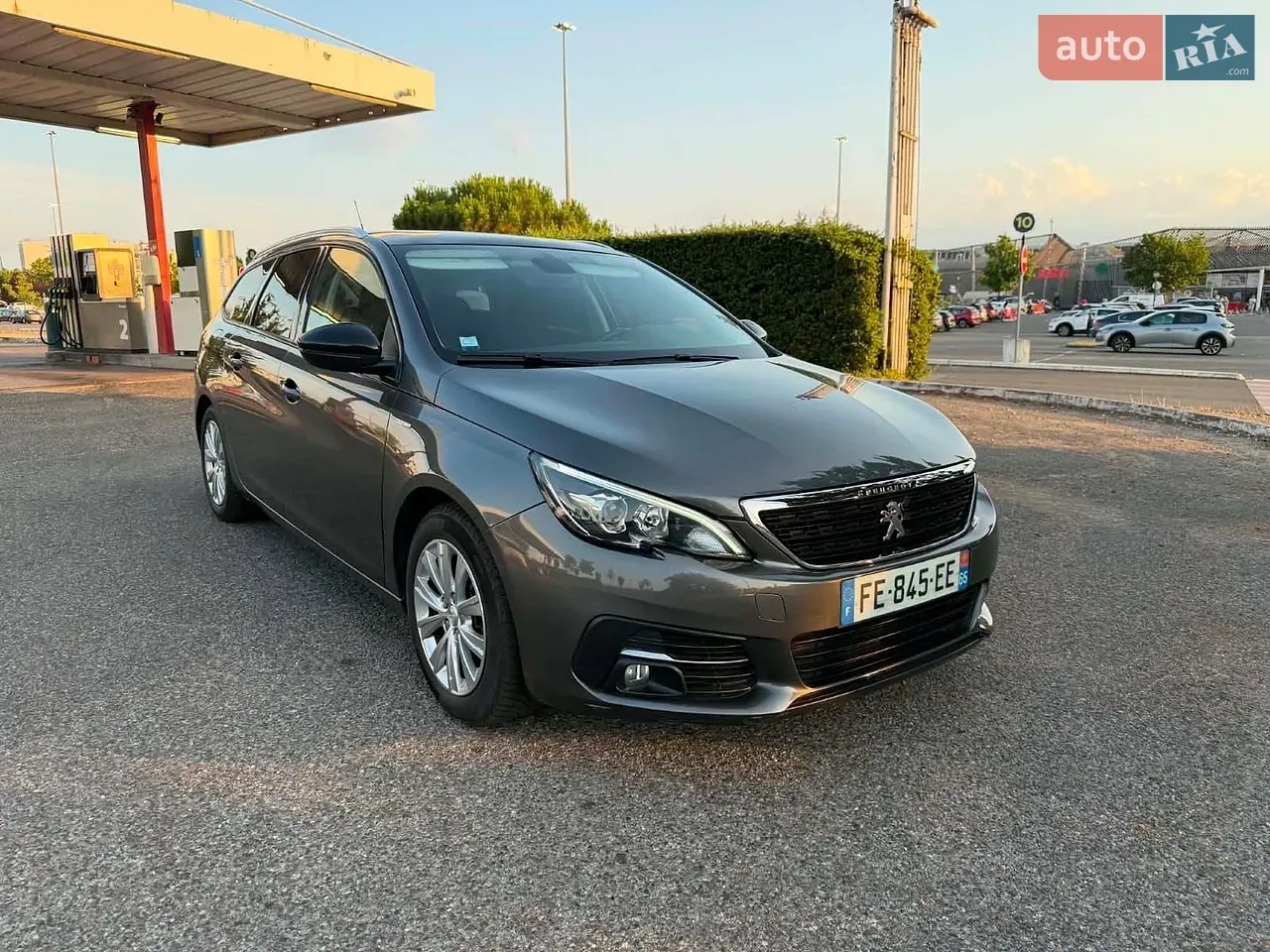 Peugeot 308 2019 photo 2