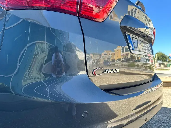 Ford C-Max 2015 photo 4