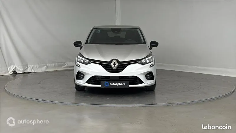 Renault Clio 2023 photo 2
