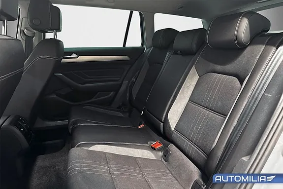 Volkswagen Passat Alltrack 2023 photo 5