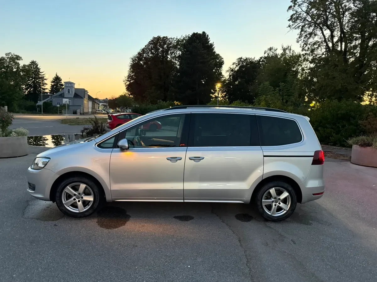 Volkswagen Sharan 2016 photo 2