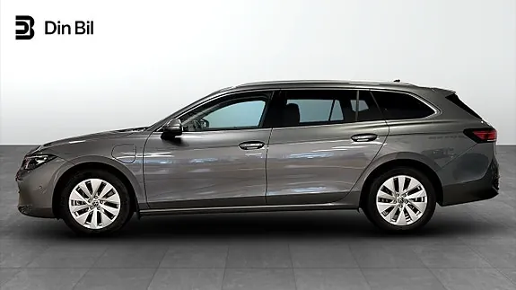 Volkswagen Passat 2025 photo 2