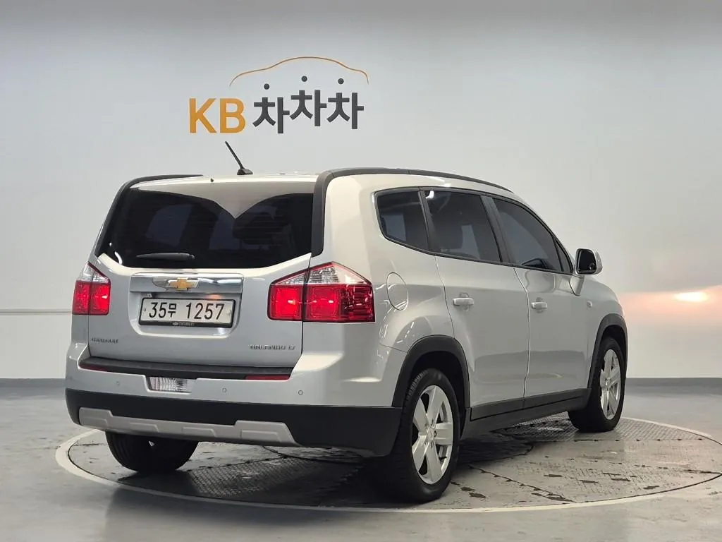 Chevrolet Orlando 2012 photo 3