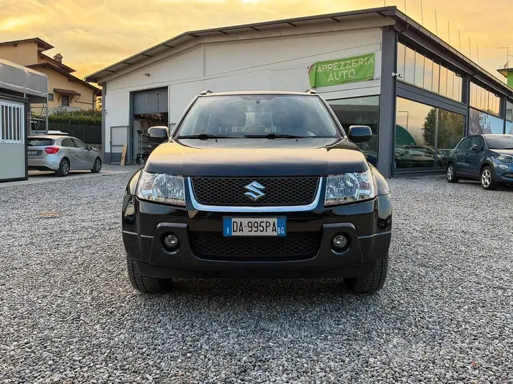 Suzuki Grand Vitara 2006 photo 2