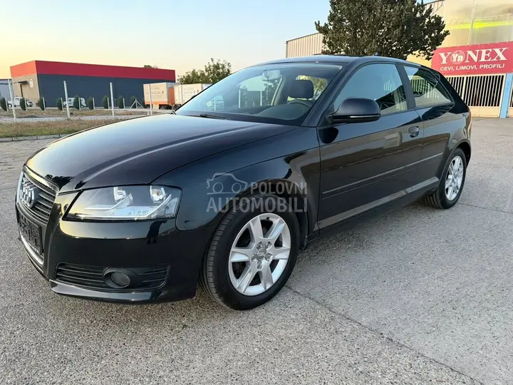 Audi A3 2010 photo 2