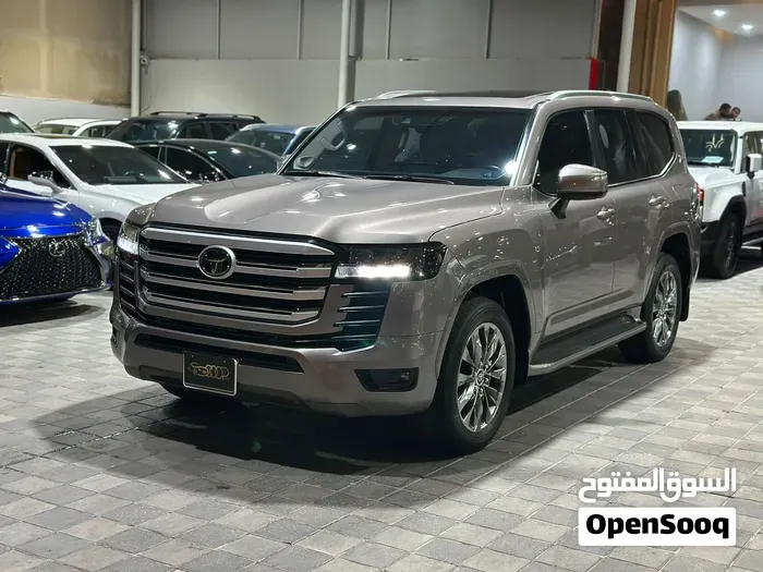 Toyota Land Cruiser Gxr