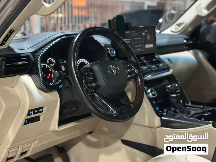 Toyota Land Cruiser Gxr 2022 photo 4