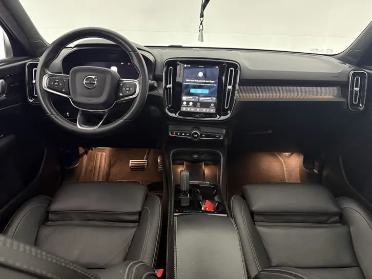 Volvo Xc40 2020 photo 2