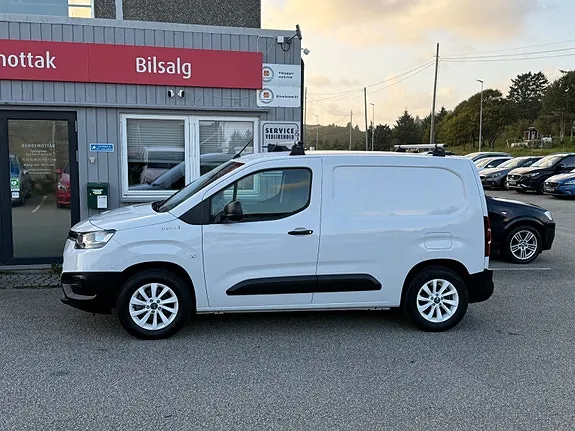Toyota Proace City 2023 photo 3
