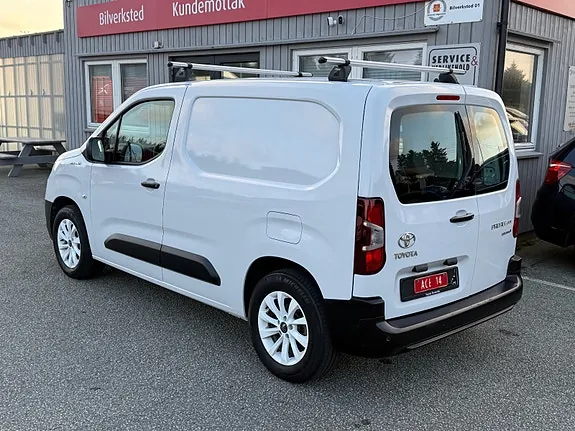 Toyota Proace City 2023 photo 4