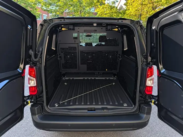 Citroen Berlingo 2024 photo 4