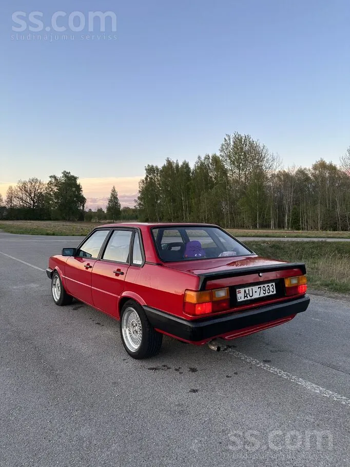 Audi 80 1985 photo 5