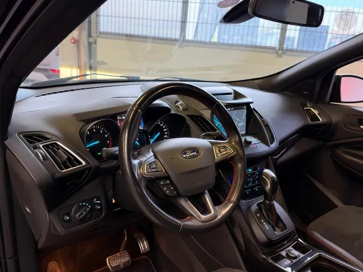 Ford Kuga 2018 photo 2