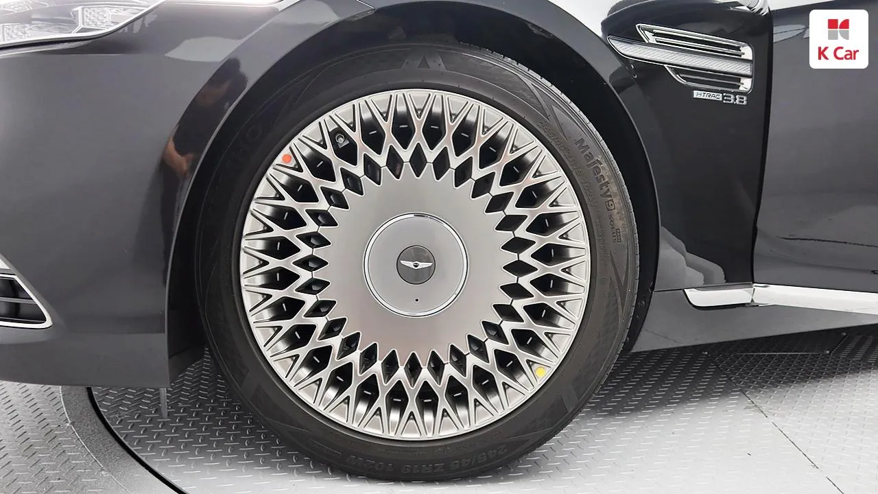 Genesis G90 2019 photo 5