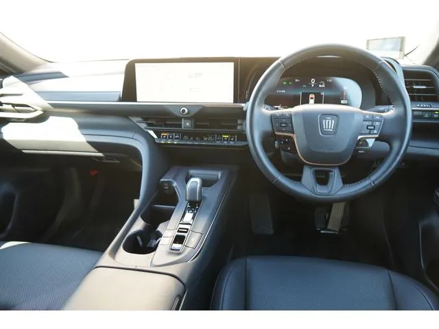 Toyota Crown Crossover 2023 photo 2