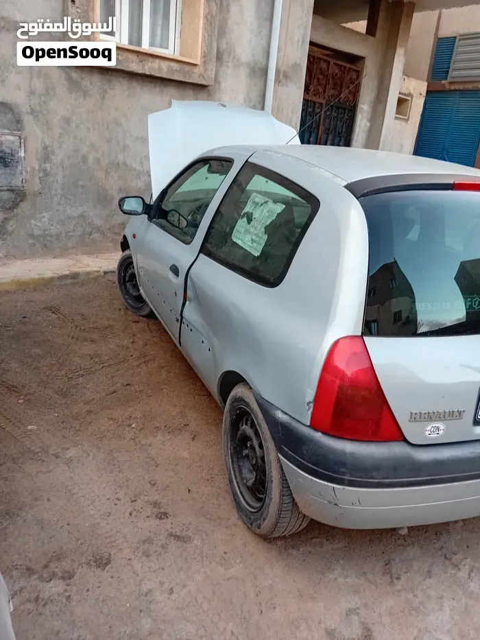 Renault Clio 2003 photo 3