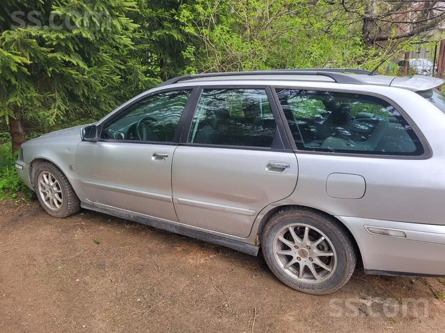 Volvo V40 2003 photo 4