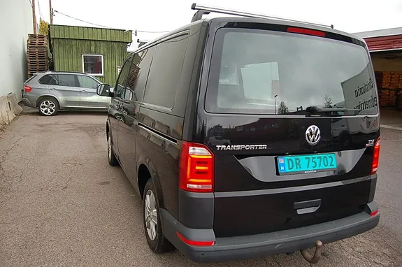 Volkswagen Transporter 2018 photo 5