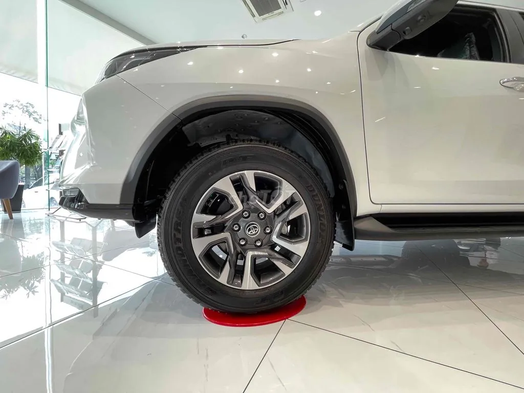 Toyota Fortuner 2026 photo 3