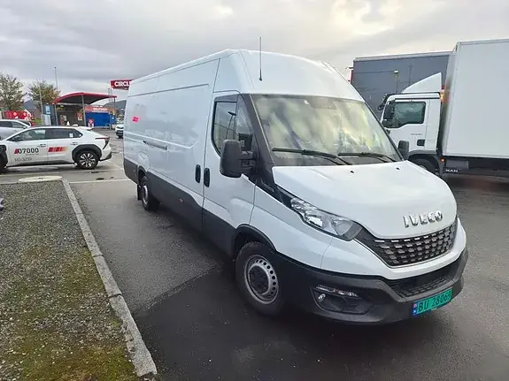 Iveco Daily 2021 photo 4