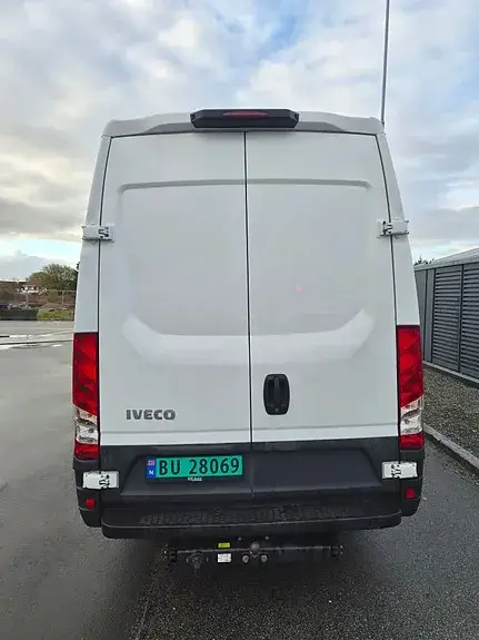 Iveco Daily 2021 photo 3