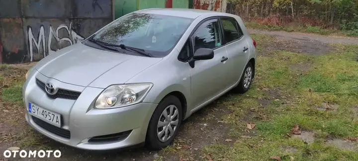 Toyota Auris 2009 photo 2