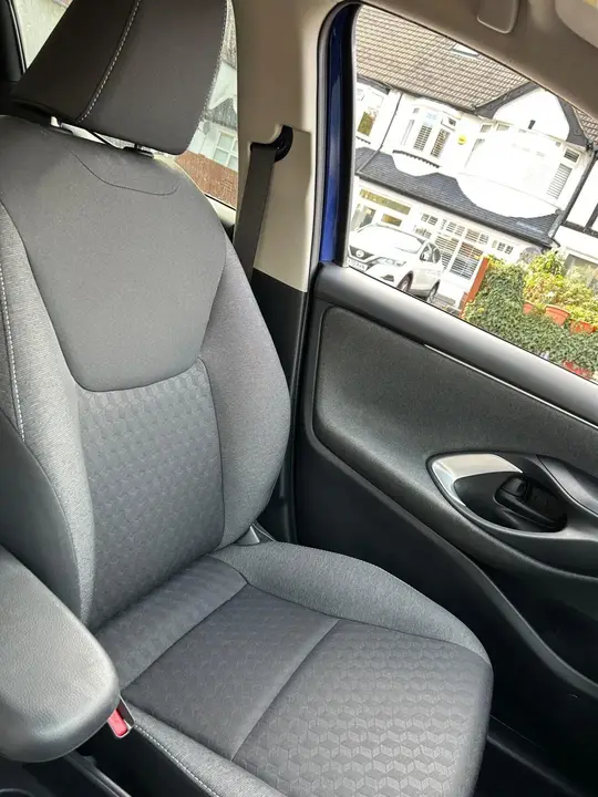 Toyota Yaris 2022 photo 4
