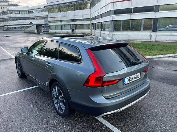 Volvo V90 Cross Country 2018 photo 4