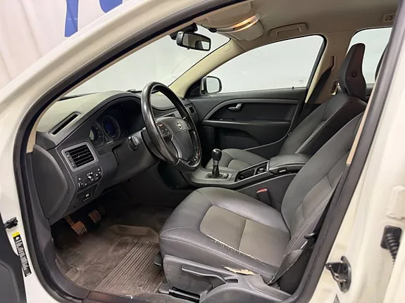 Volvo V70 2009 photo 5